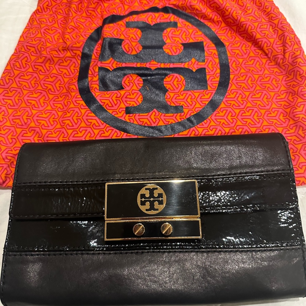 Tori Burch clutch